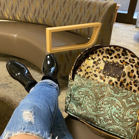 Meet your Posher, Claudia - Picture 5 of 8